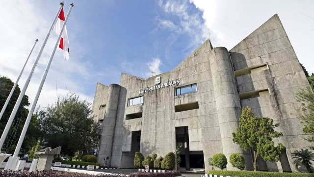 8 Rekomendasi Universitas Kedokteran Terbaik di Indonesia yang Bisa Masuk Whitelist­mu!